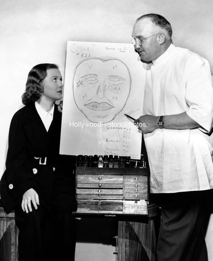 Vern Murdock 1936 actress Rosalind Keith Theodora Goes Wild wm.jpg